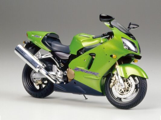 Kawasaki Ninja ZX-12R - 1:12 2